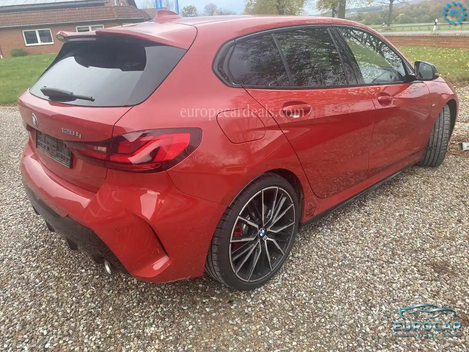 BMW 128