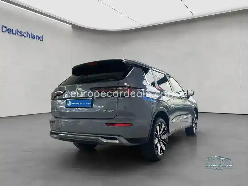 Mitsubishi Plug-in Hybrid Outlander