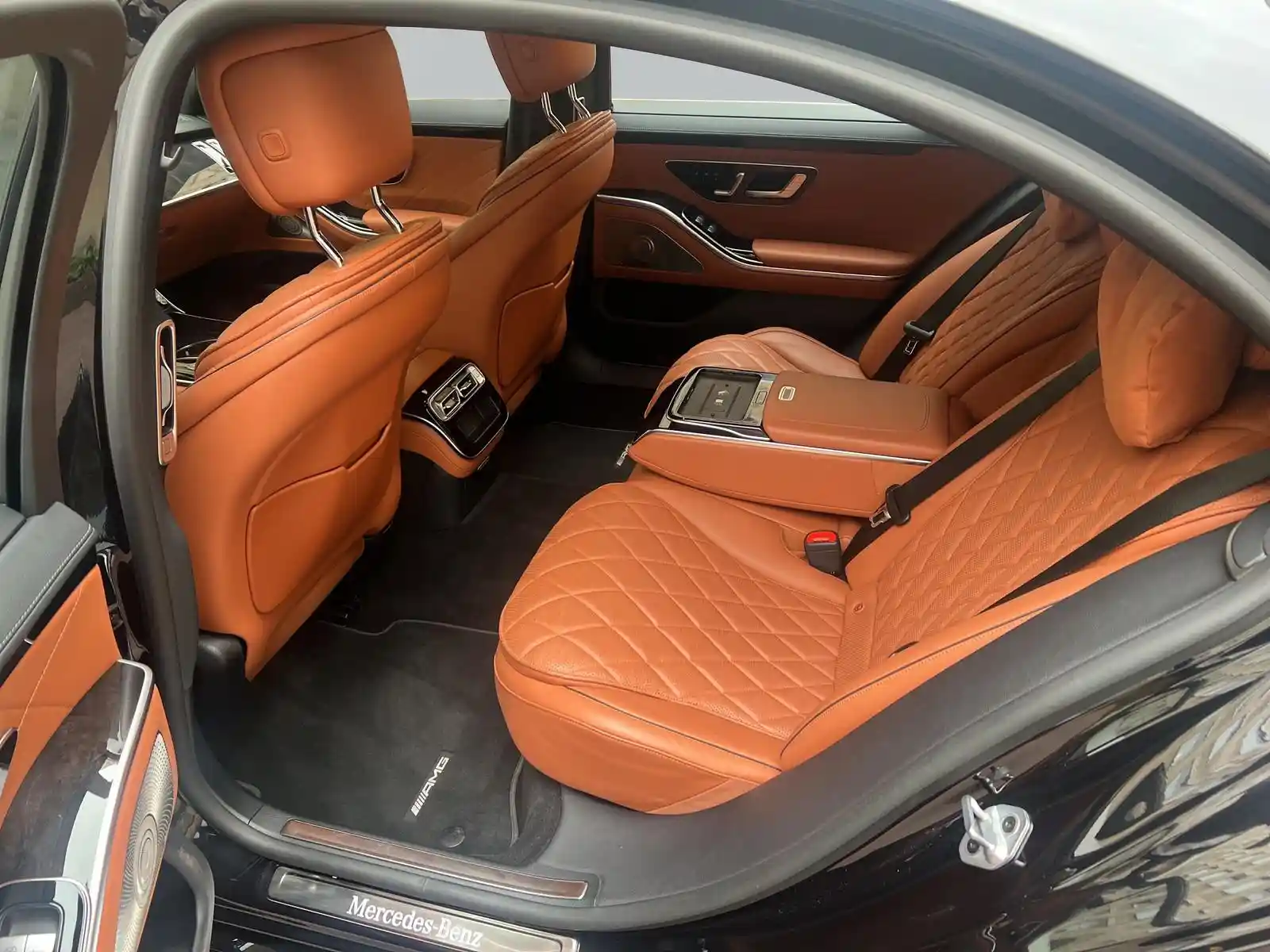 Mercedes-Benz S 500