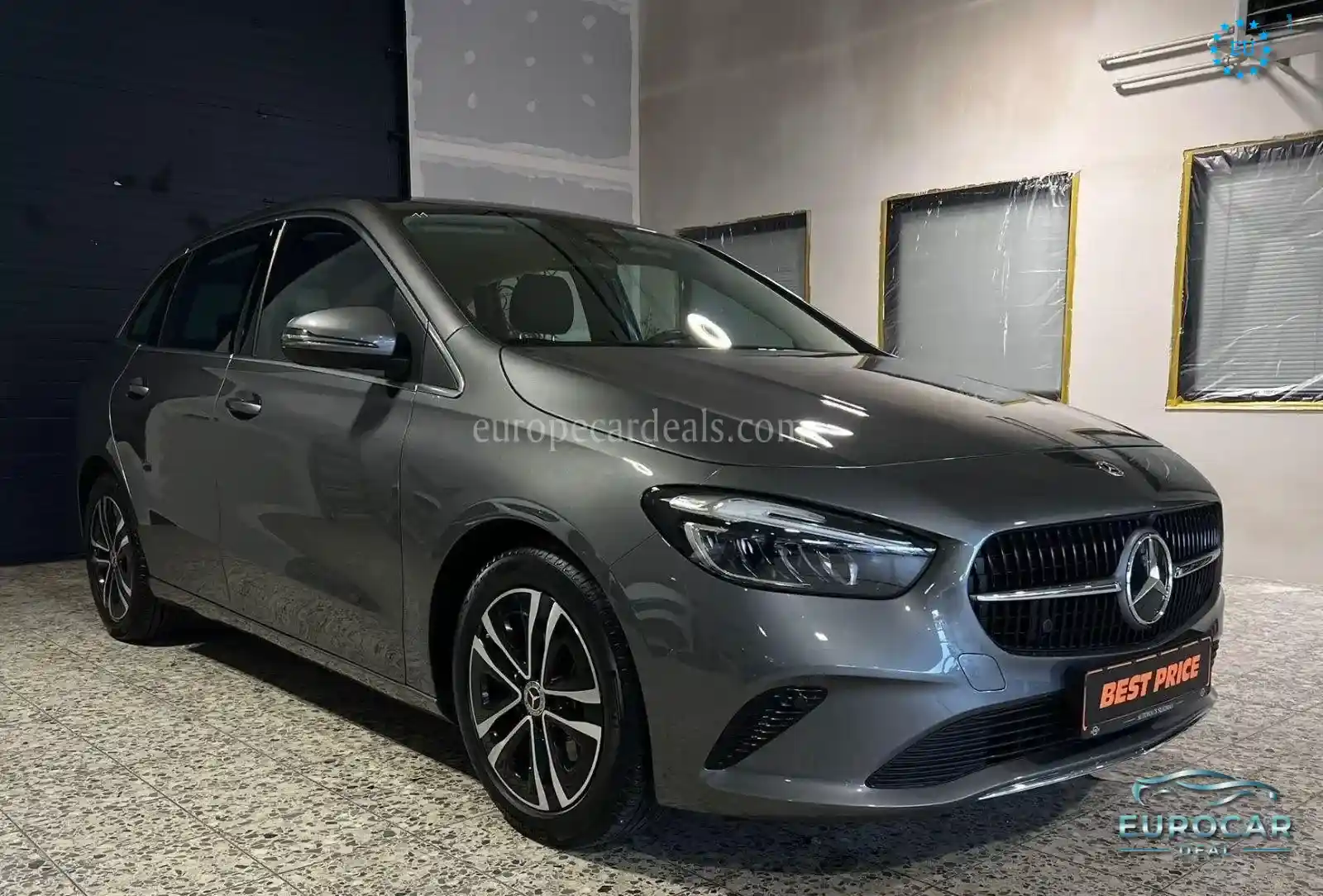 Mercedes-Benz B 180