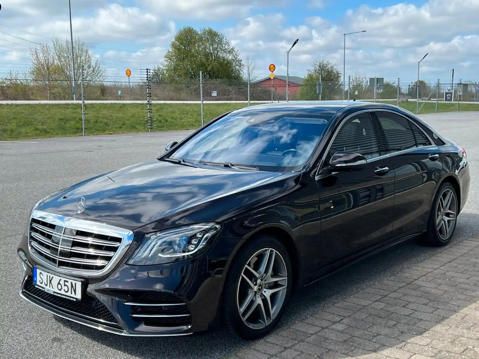 Mercedes-Benz S 560