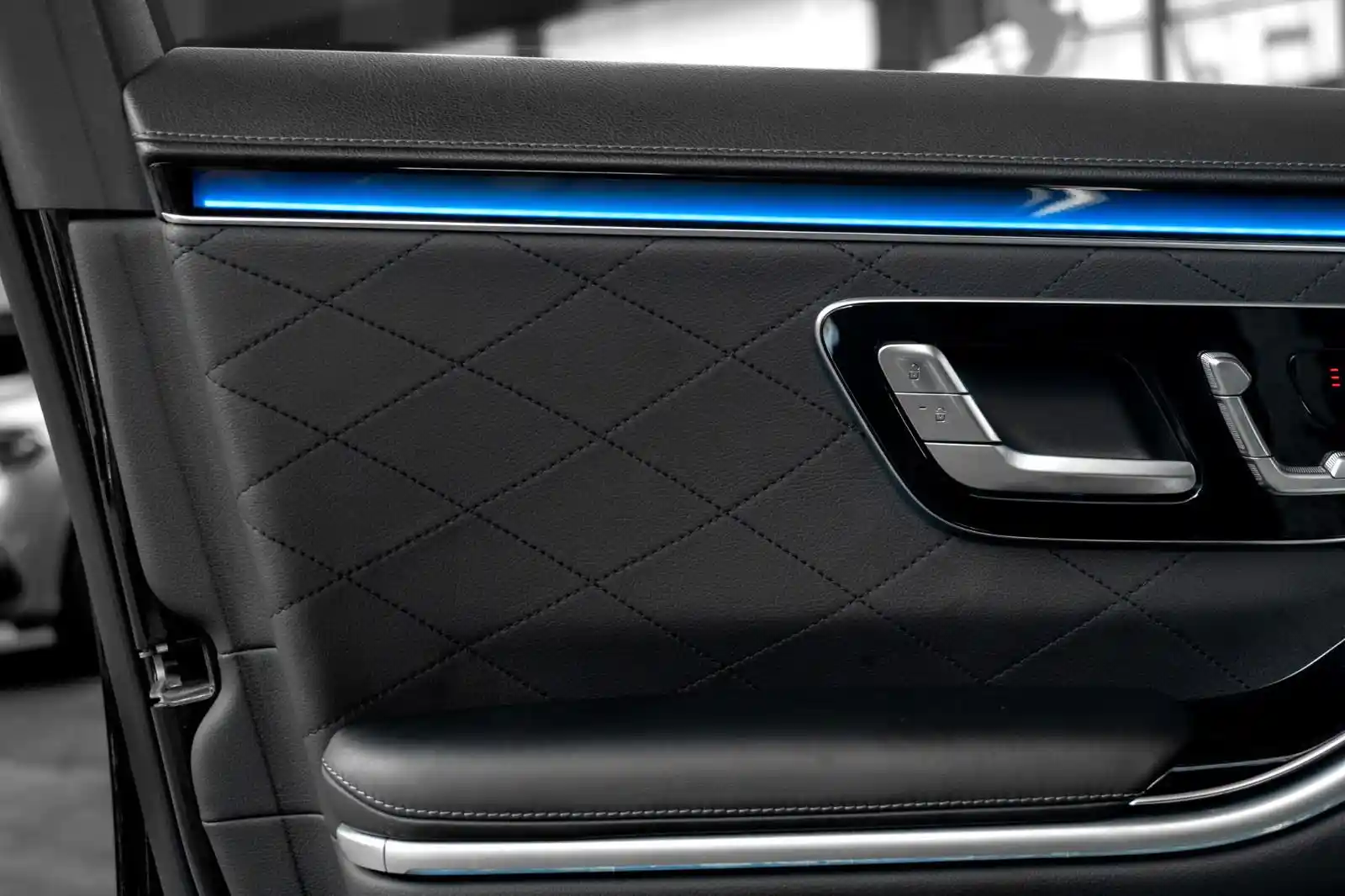 Mercedes-Benz S 500