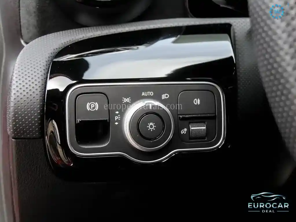 Mercedes-Benz A 220