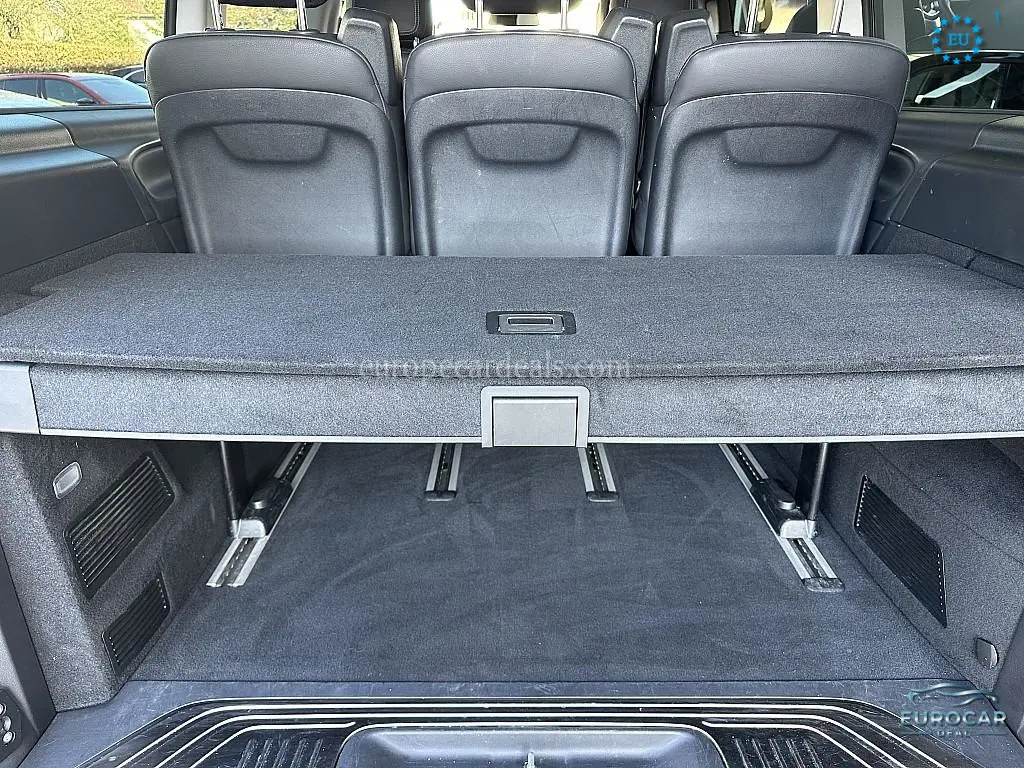 Mercedes-Benz V 220
