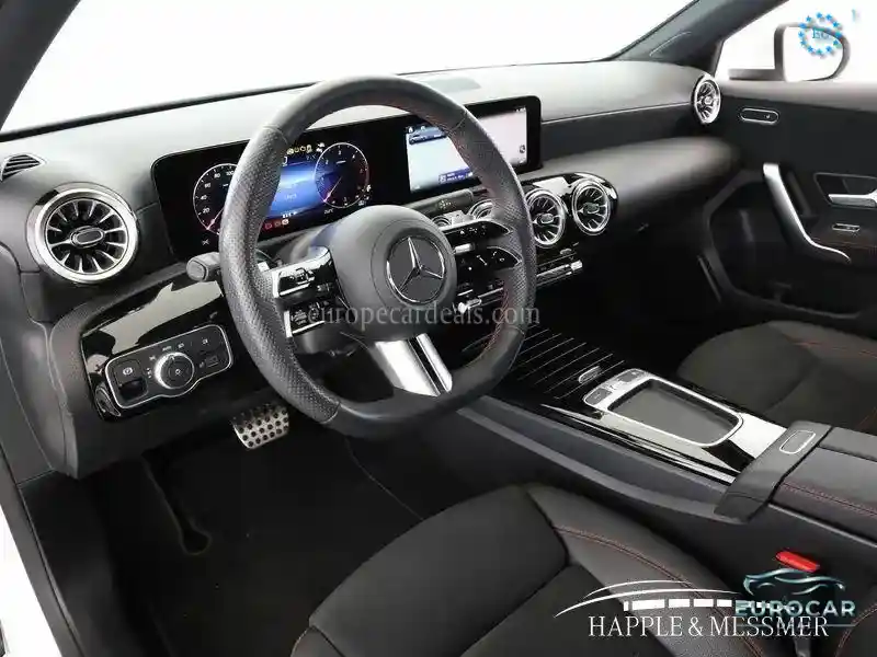 Mercedes-Benz A 220