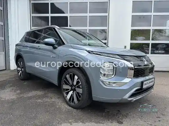 Mitsubishi Plug-in Hybrid Outlander