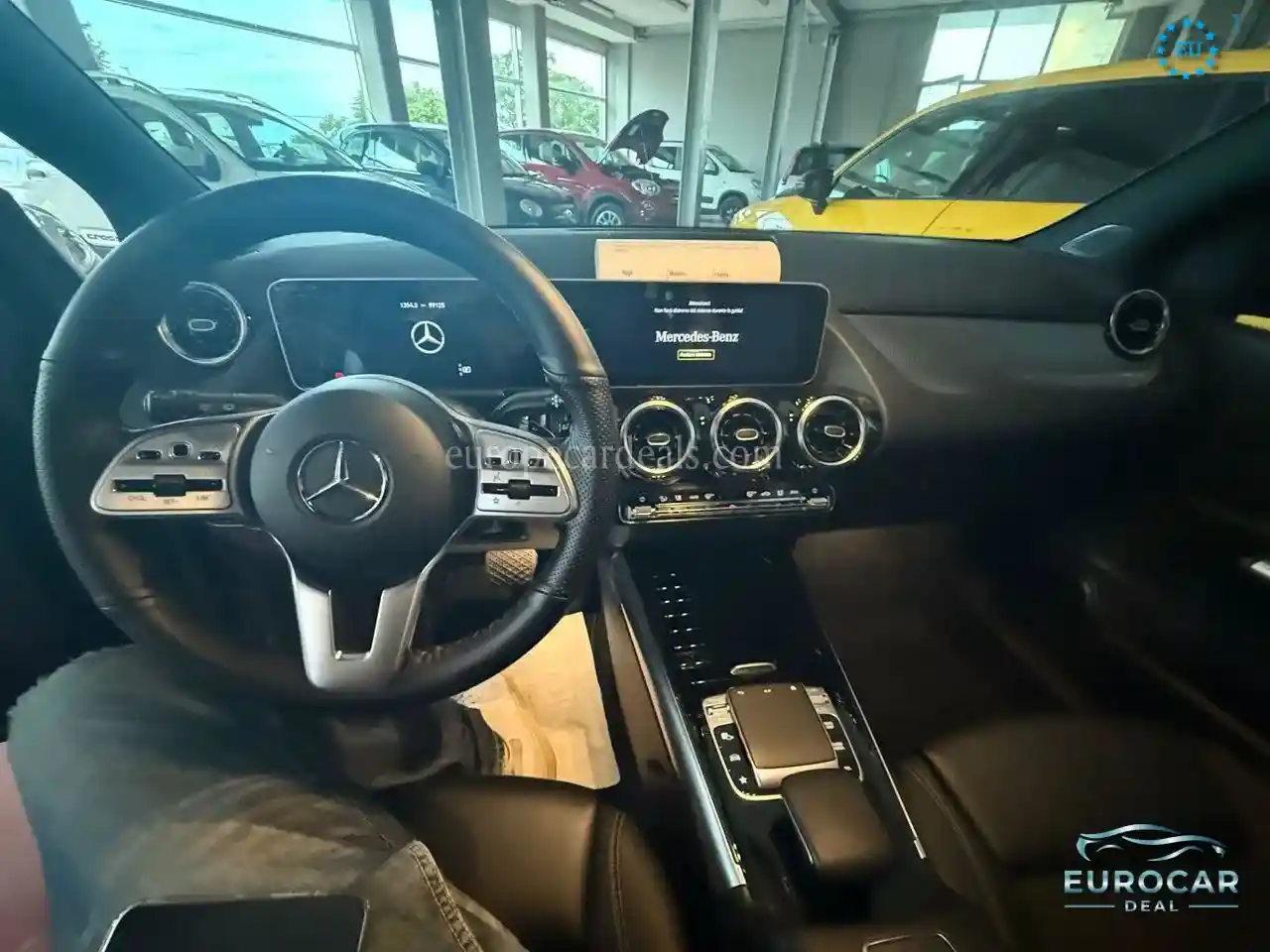 Mercedes-Benz B 180