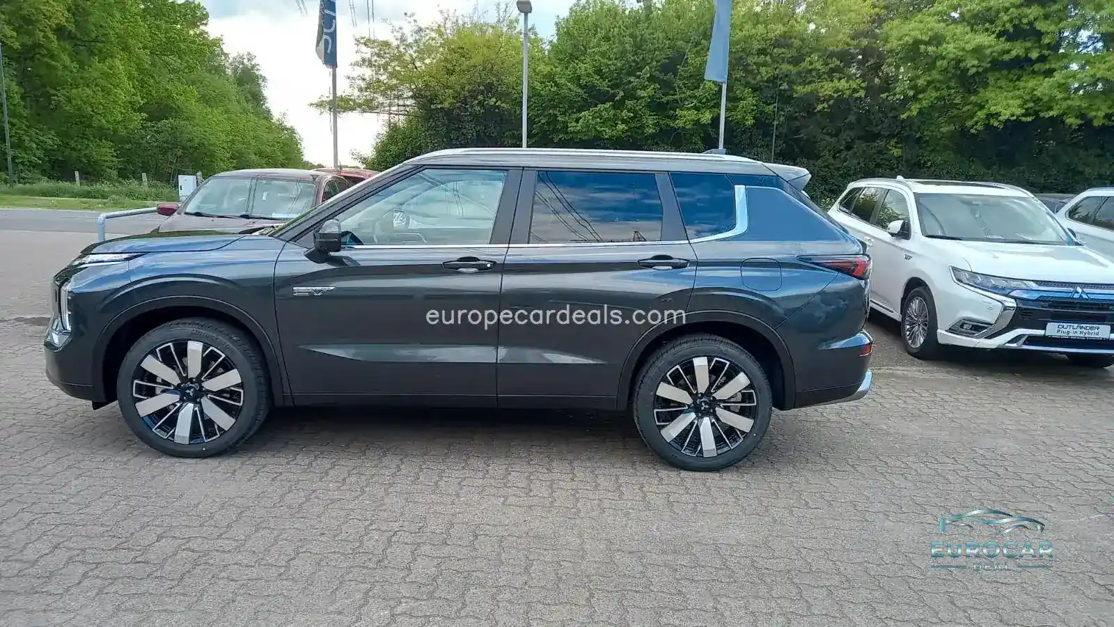 Mitsubishi Plug-in Hybrid Outlander
