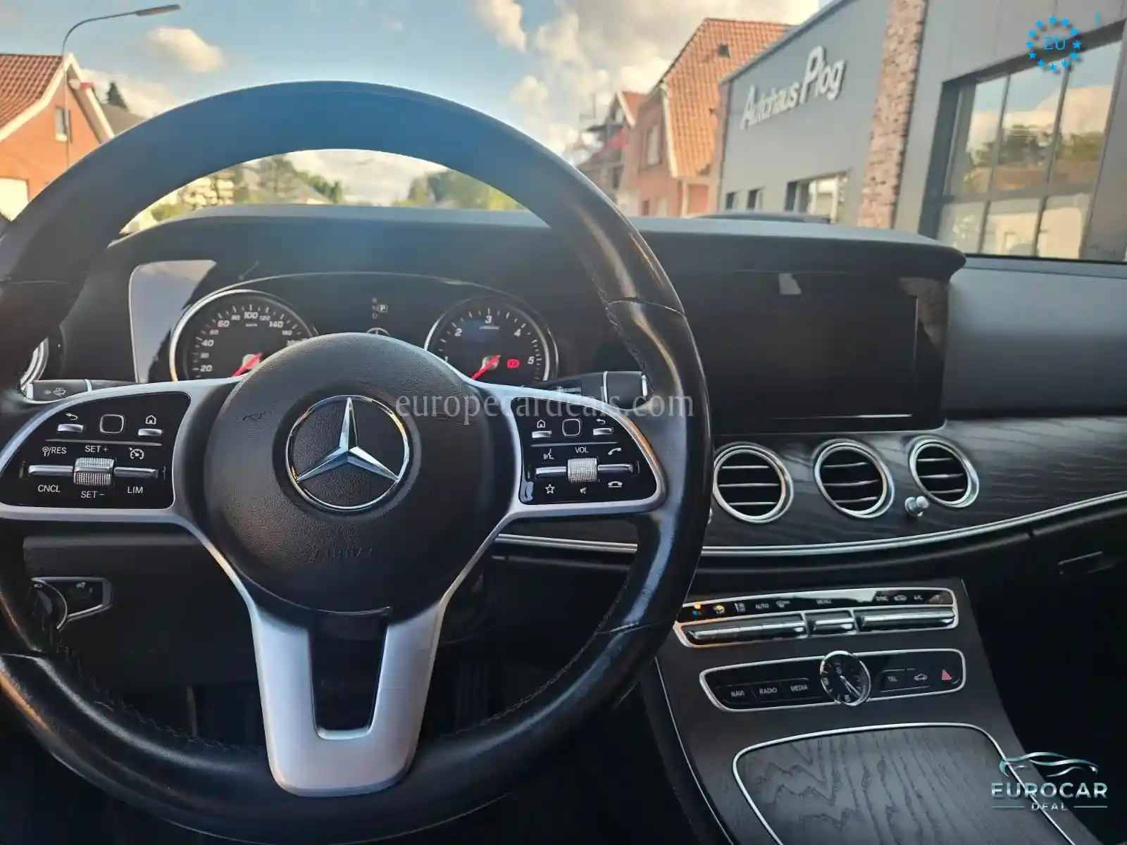 Mercedes-Benz E 220
