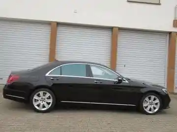 Mercedes-Benz S 560