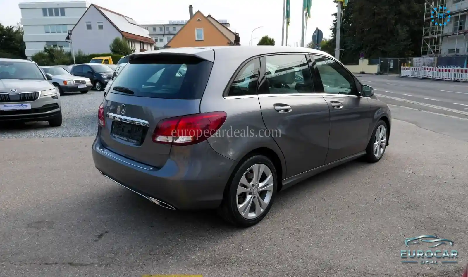 Mercedes-Benz B 180