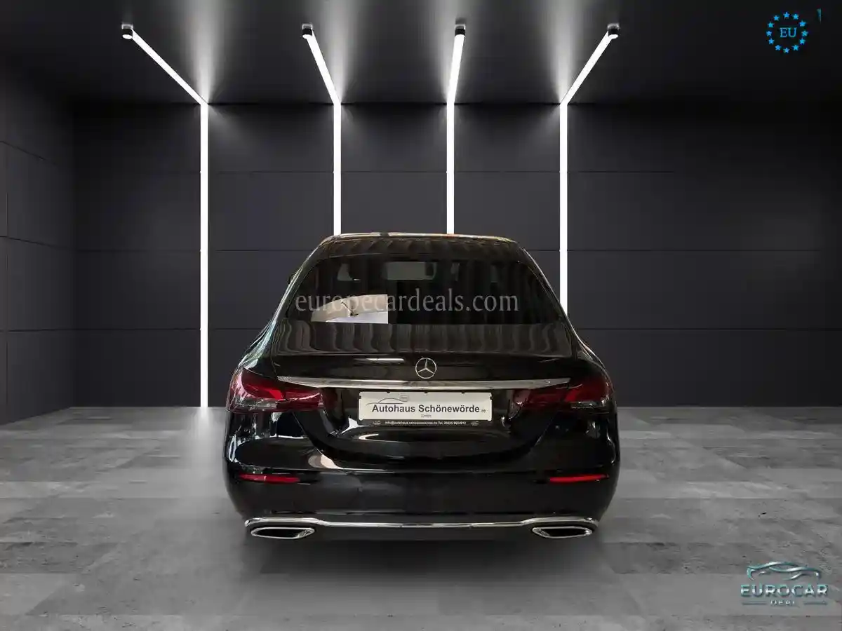 Mercedes-Benz E 220