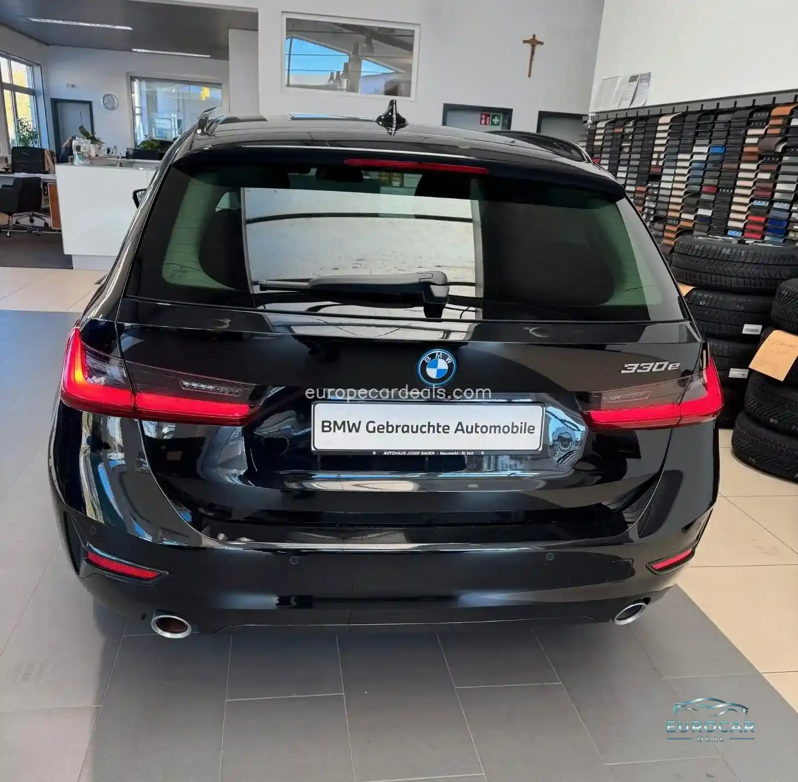 BMW 330