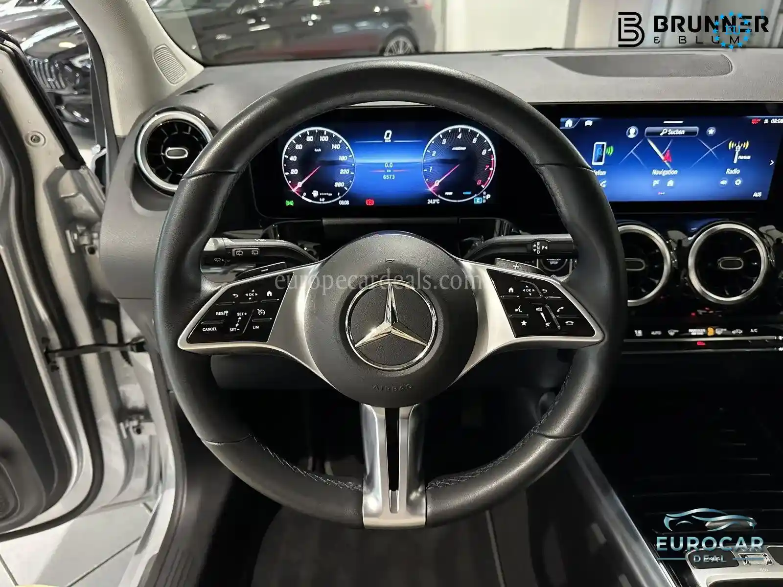 Mercedes-Benz B 180