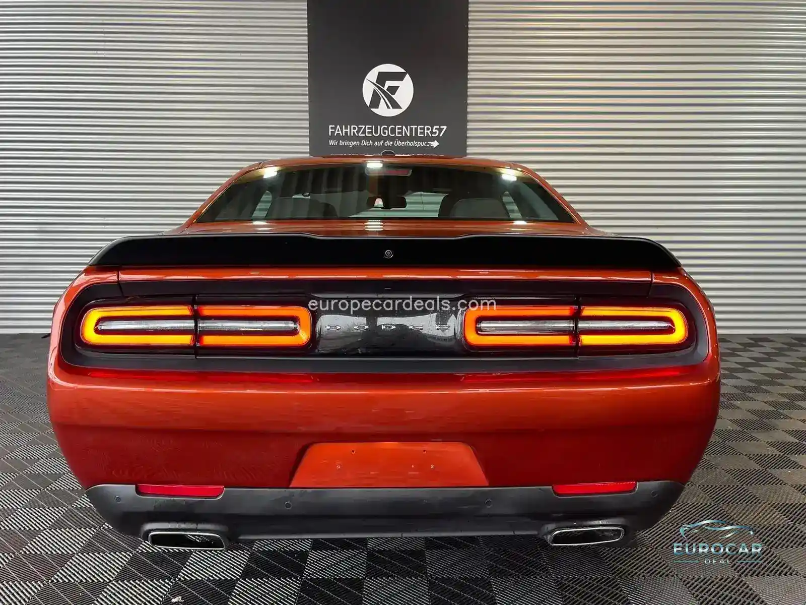 Dodge Challenger