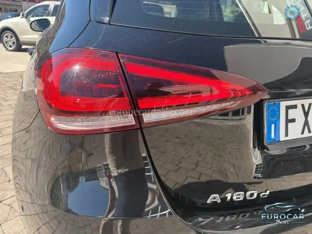 Mercedes-Benz A 180