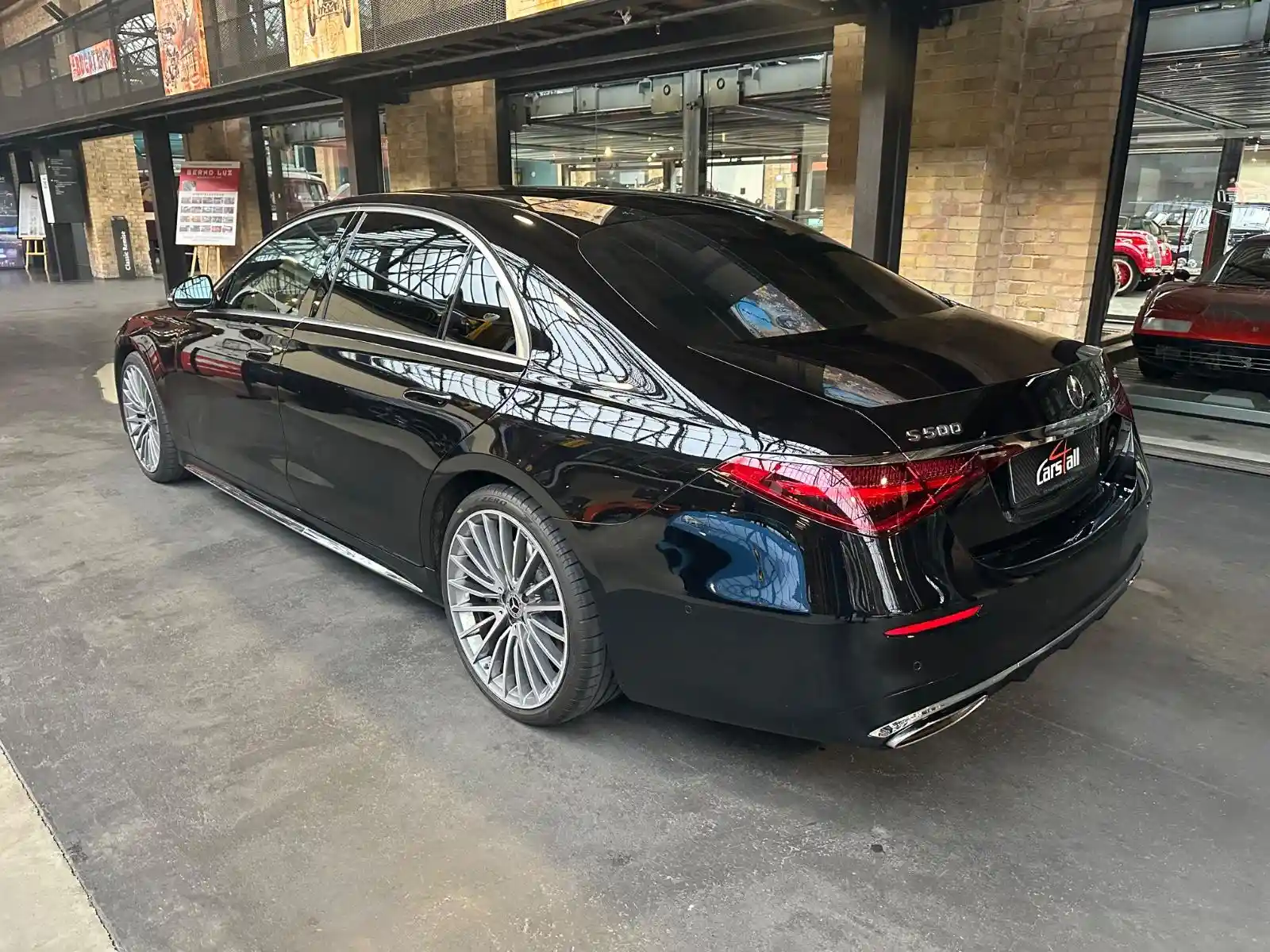 Mercedes-Benz S 500