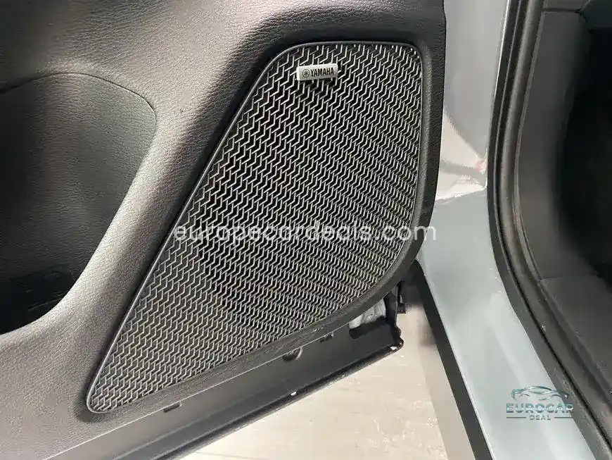 Mitsubishi Plug-in Hybrid Outlander