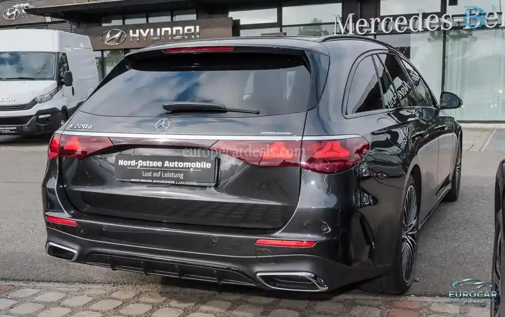 Mercedes-Benz E 220