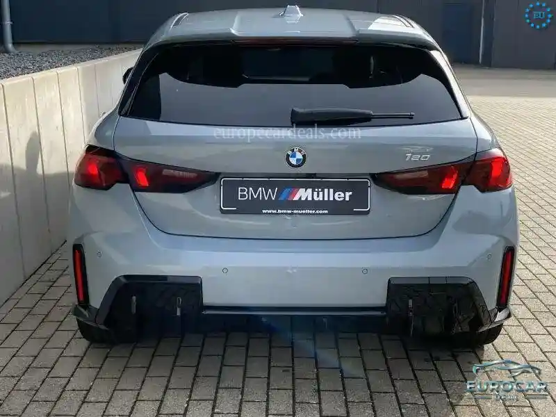 BMW 120