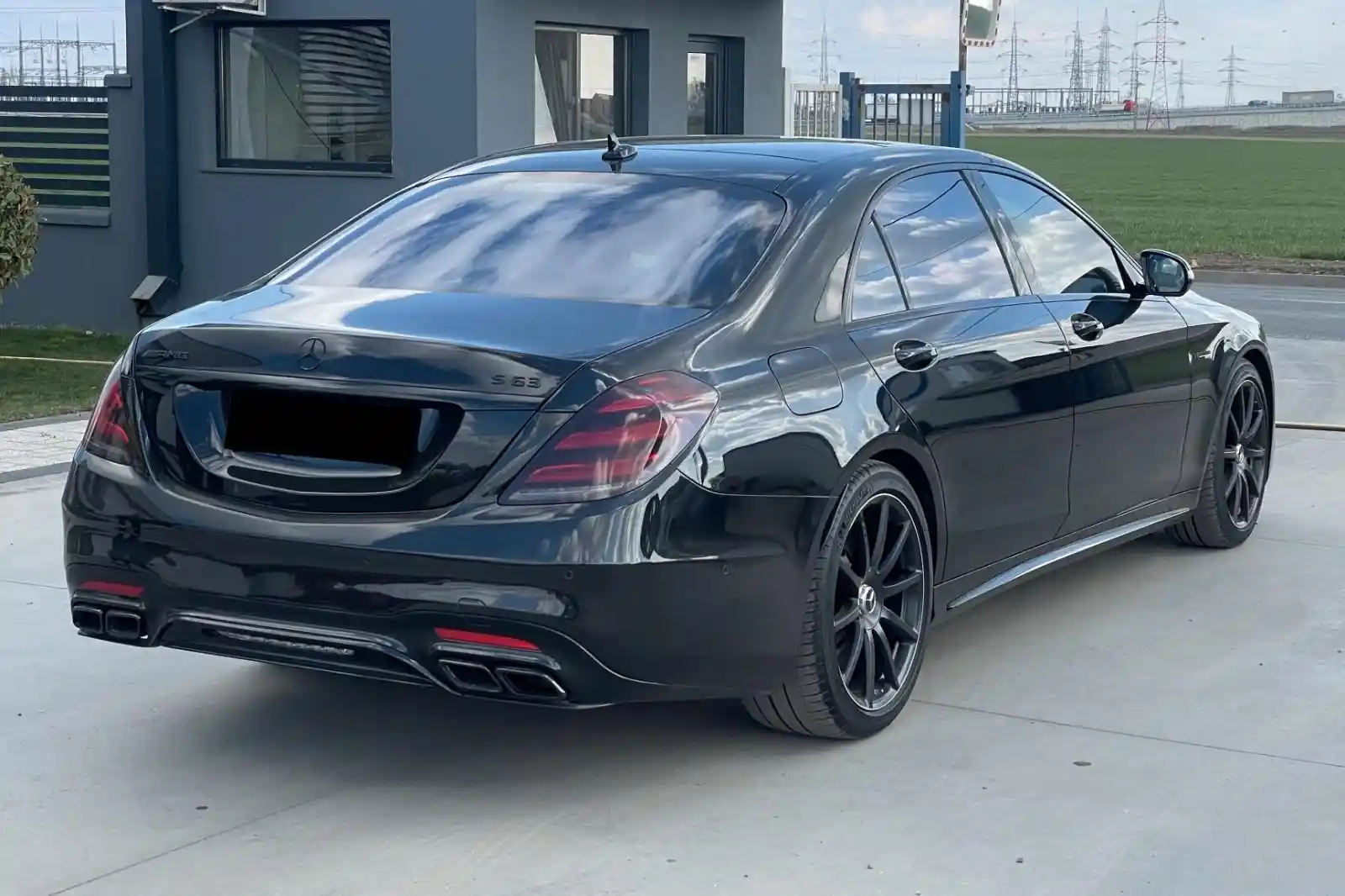 Mercedes-Benz S 63 AMG