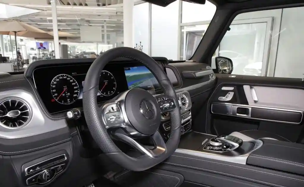Mercedes-Benz G 500