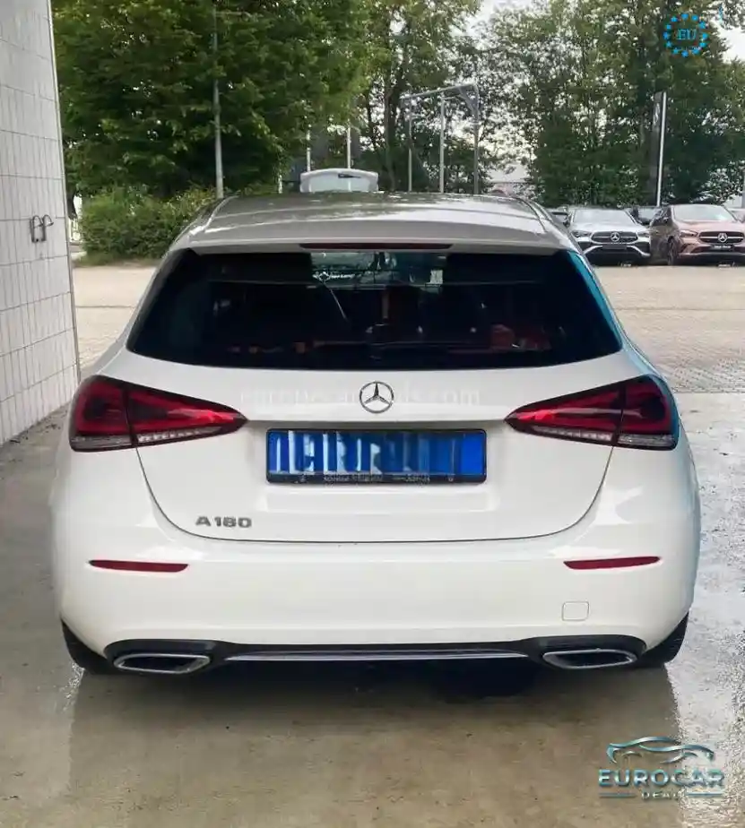 Mercedes-Benz A 180