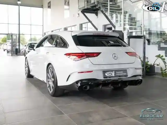 Mercedes-Benz CLA 35 AMG