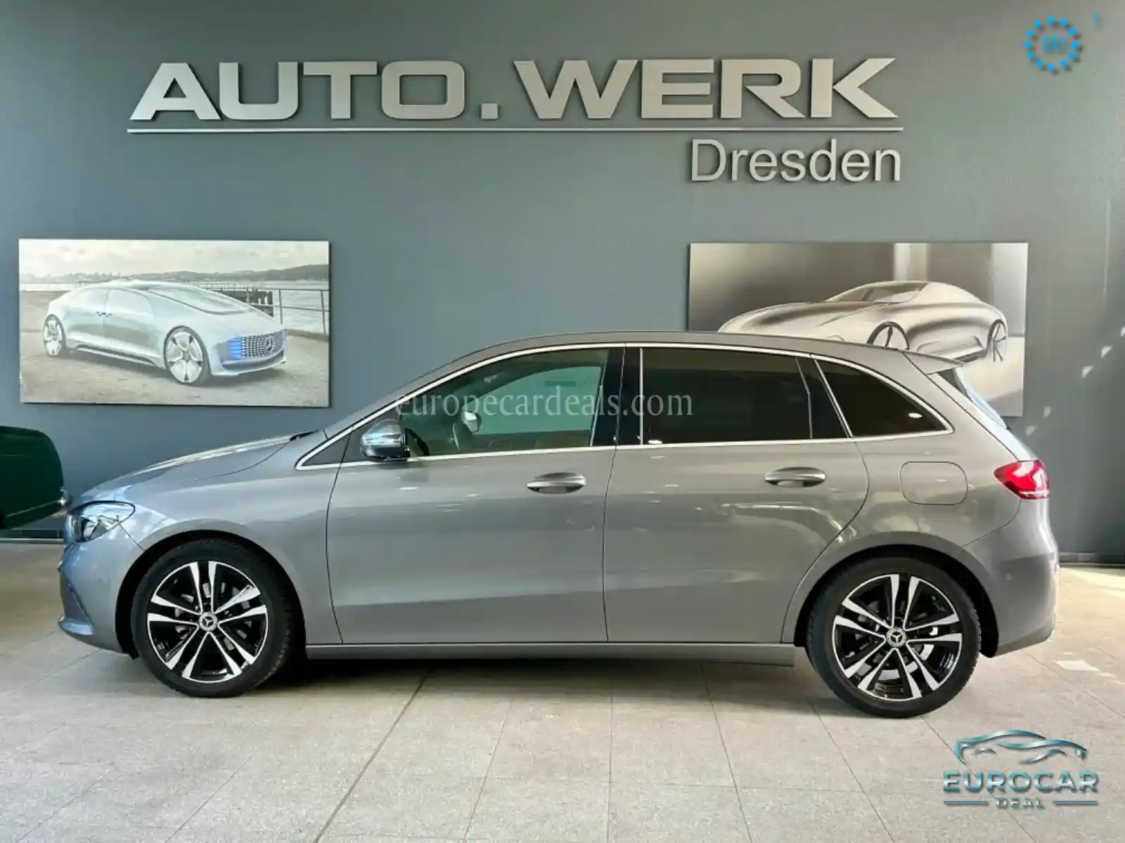 Mercedes-Benz B 180