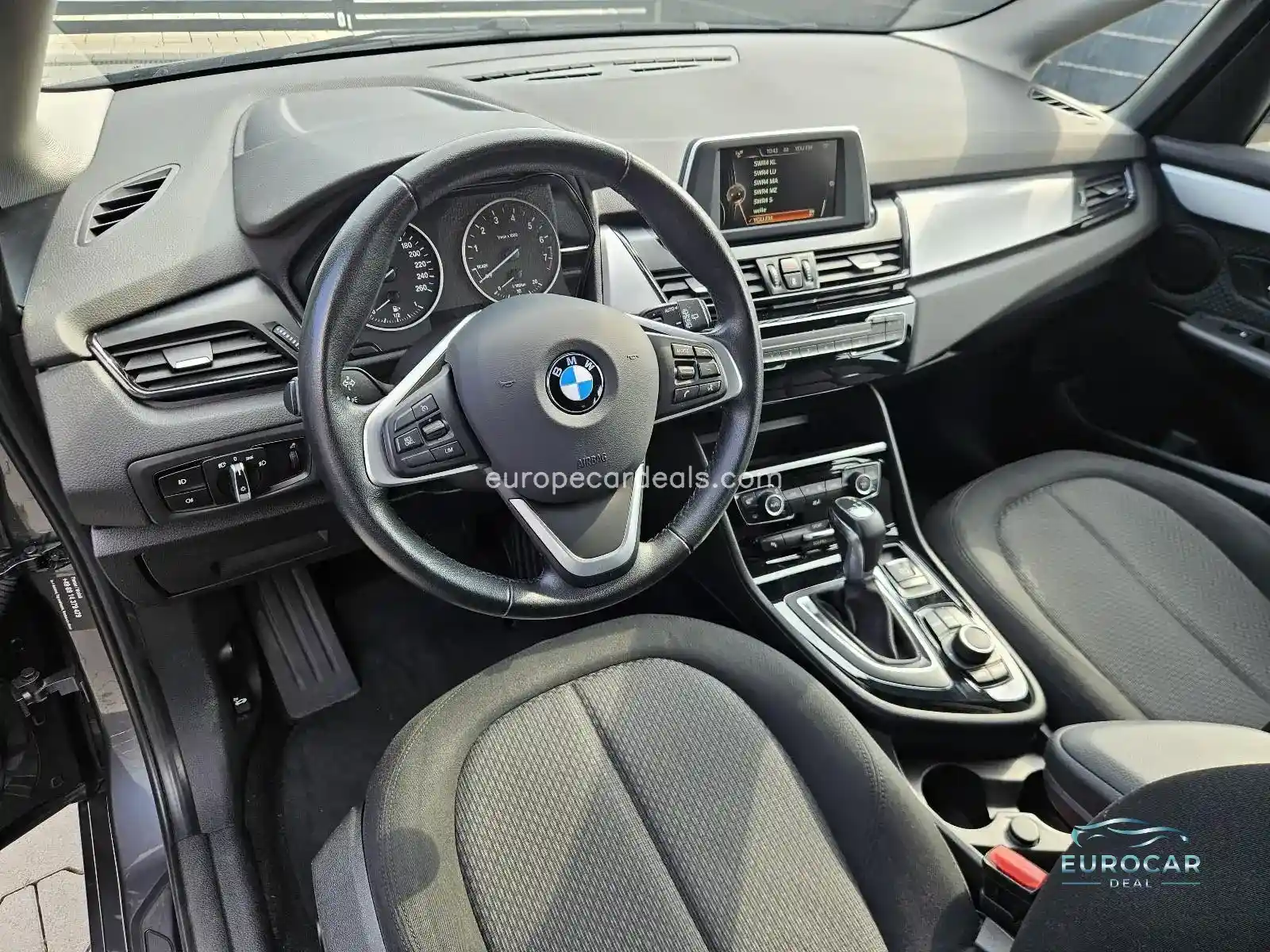 BMW 225