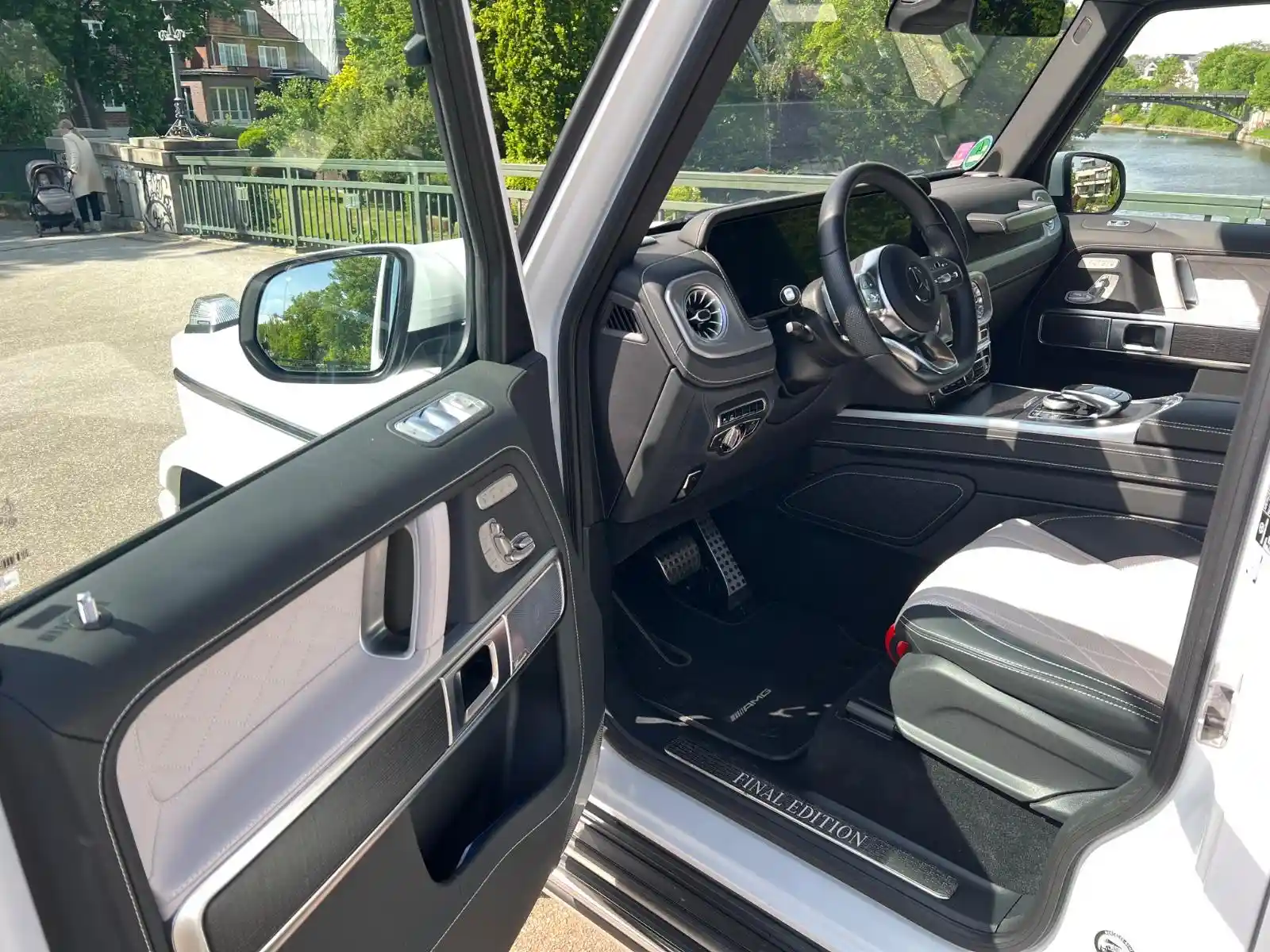 Mercedes-Benz G 500