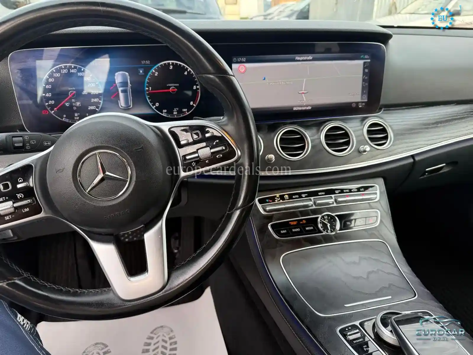 Mercedes-Benz E 220