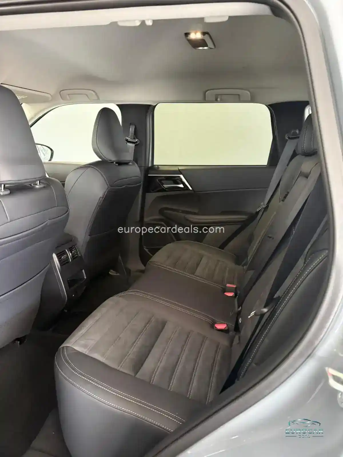 Mitsubishi Plug-in Hybrid Outlander