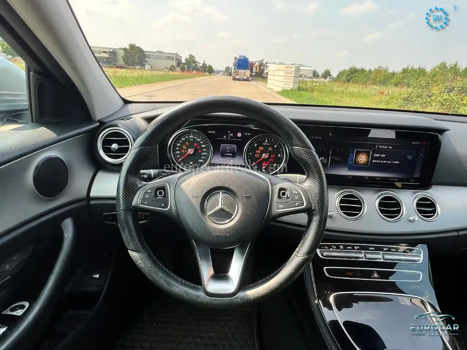 Mercedes-Benz E 220