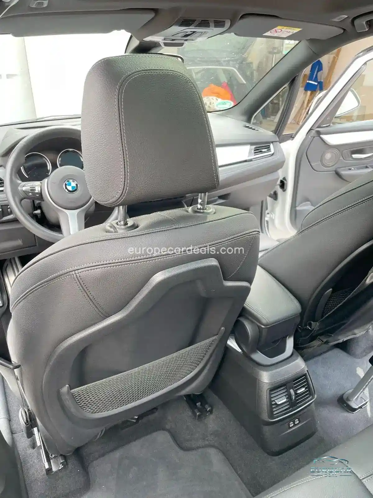 BMW 225