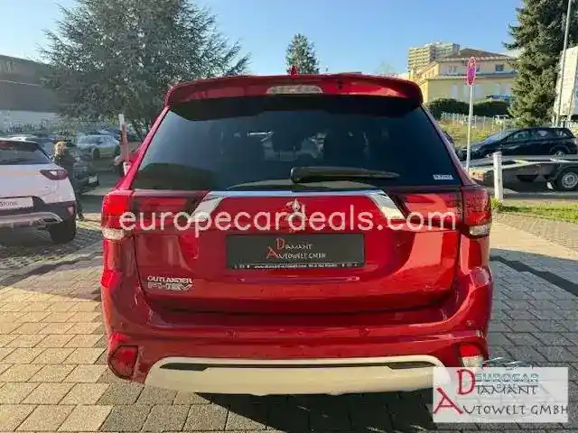 Mitsubishi Plug-in Hybrid Outlander