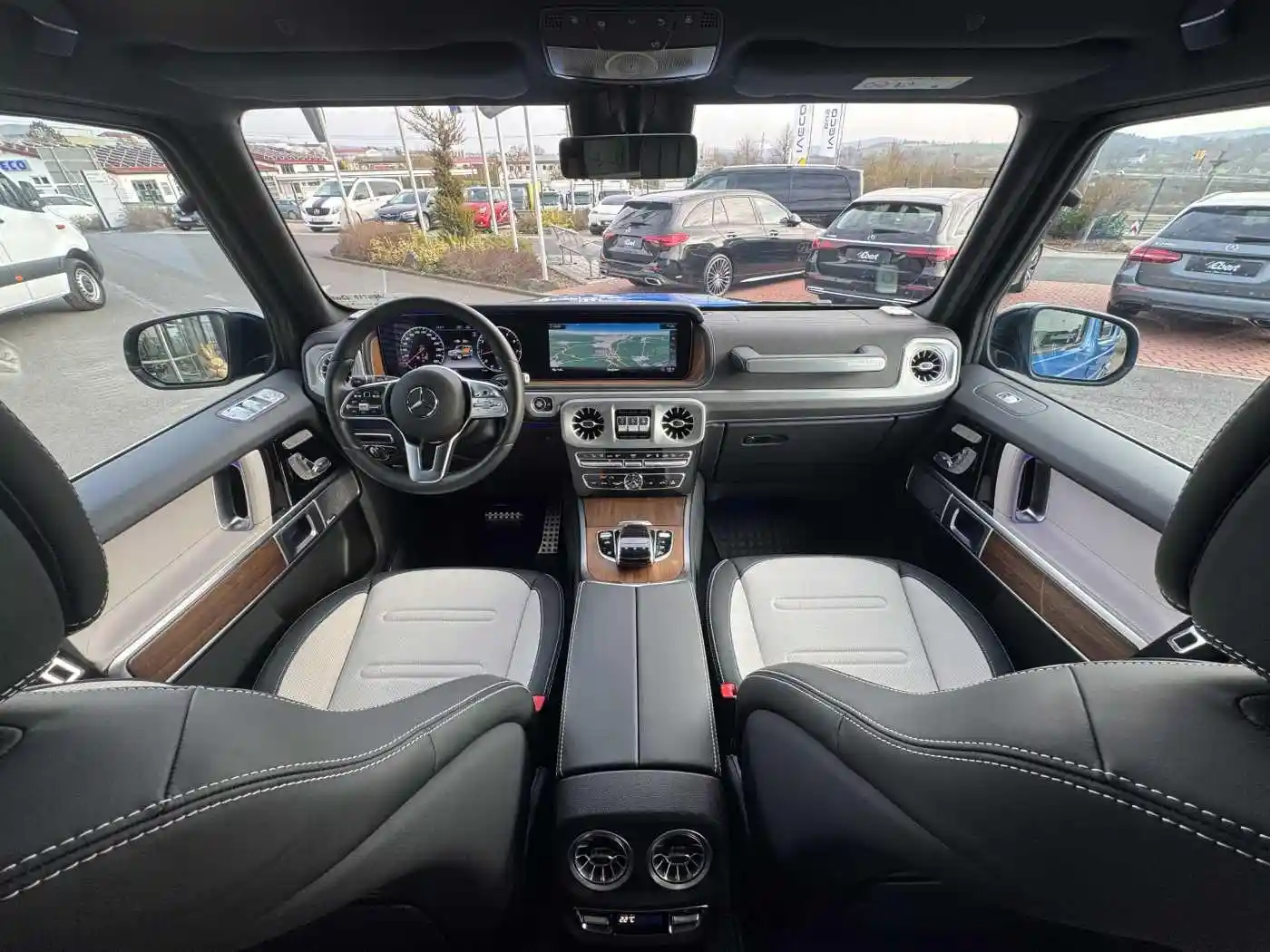 Mercedes-Benz G 500