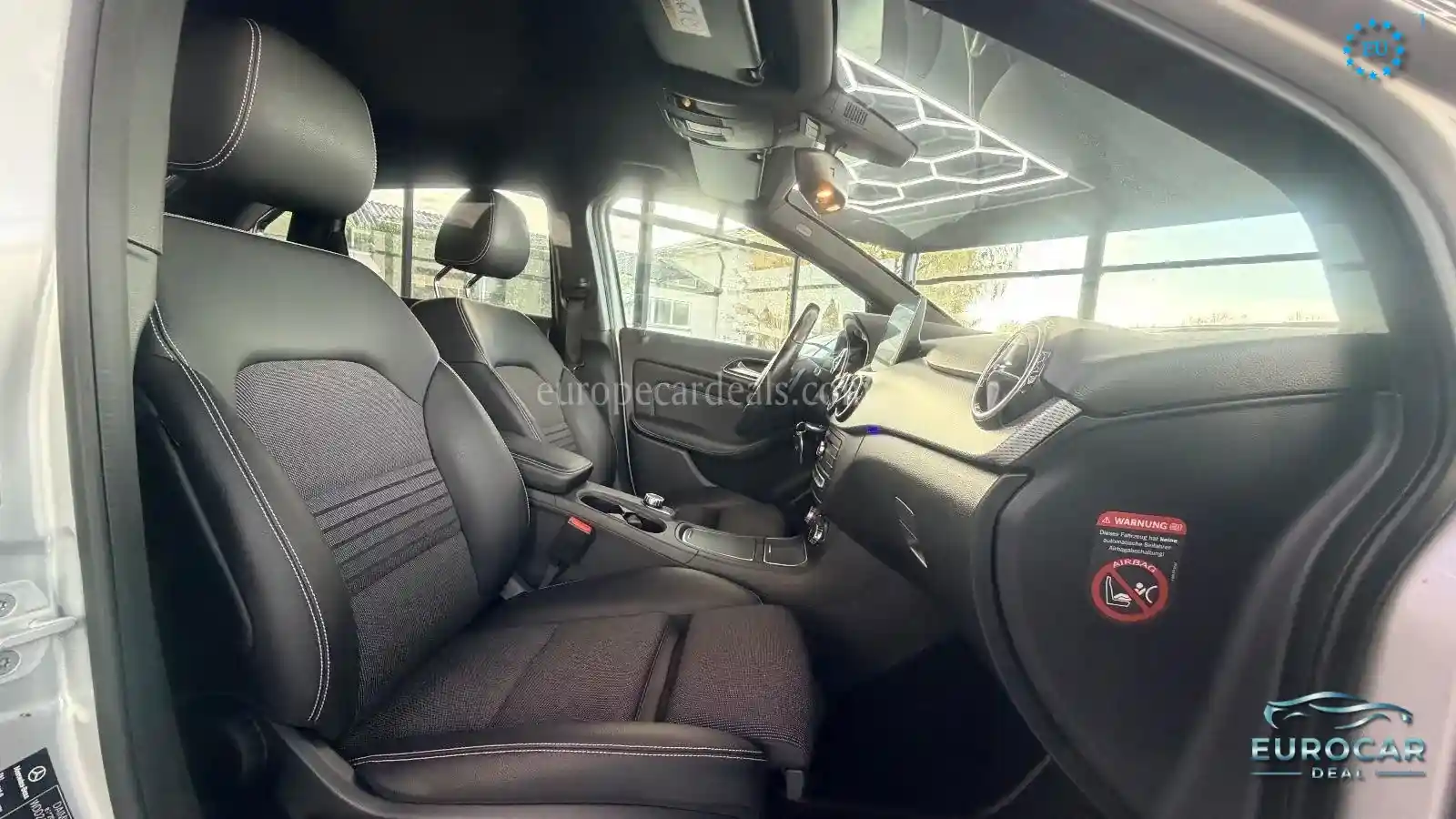 Mercedes-Benz B 180