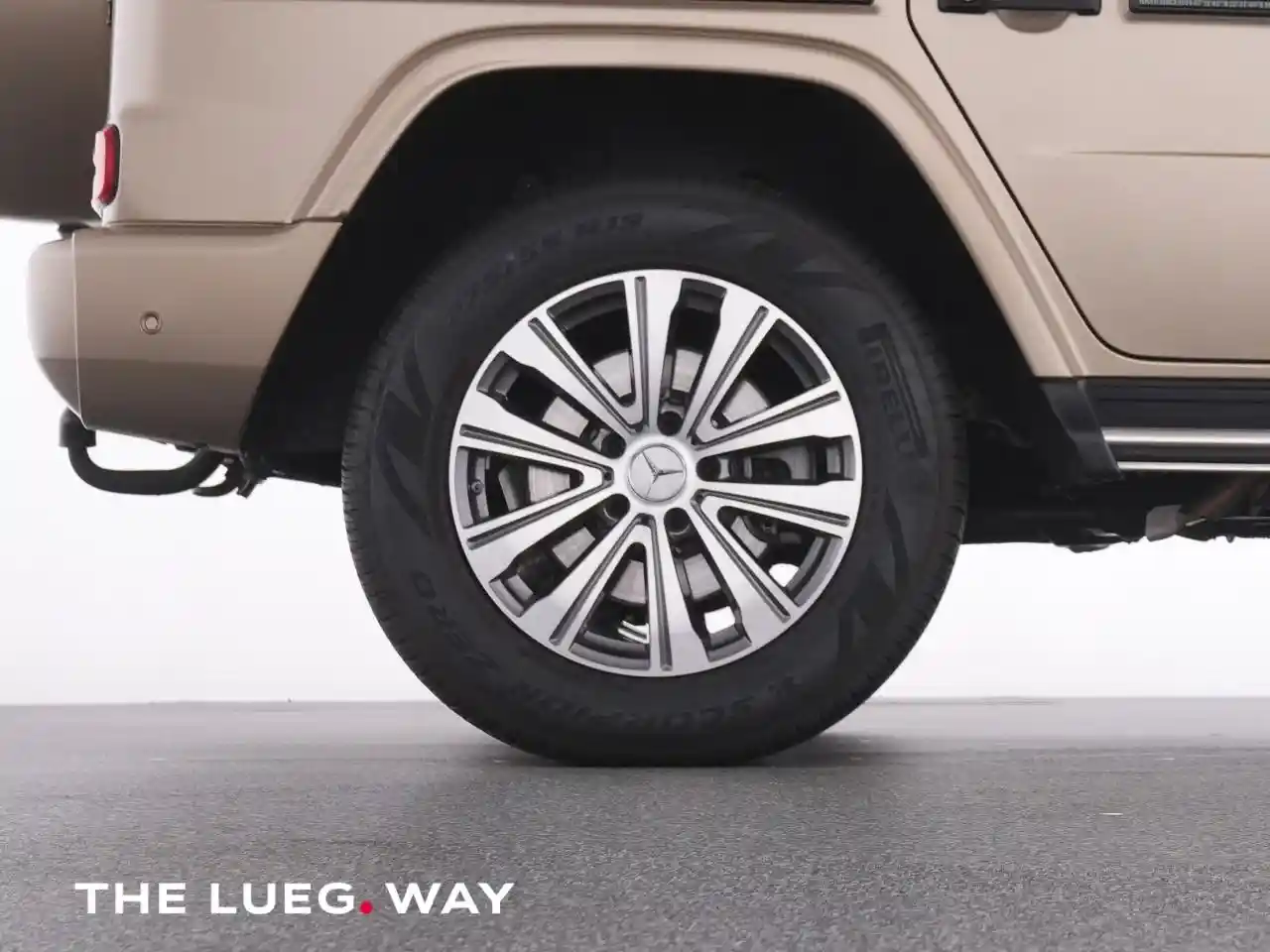Mercedes-Benz G 500