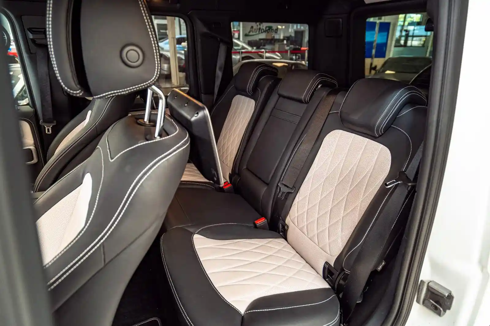 Mercedes-Benz G 500