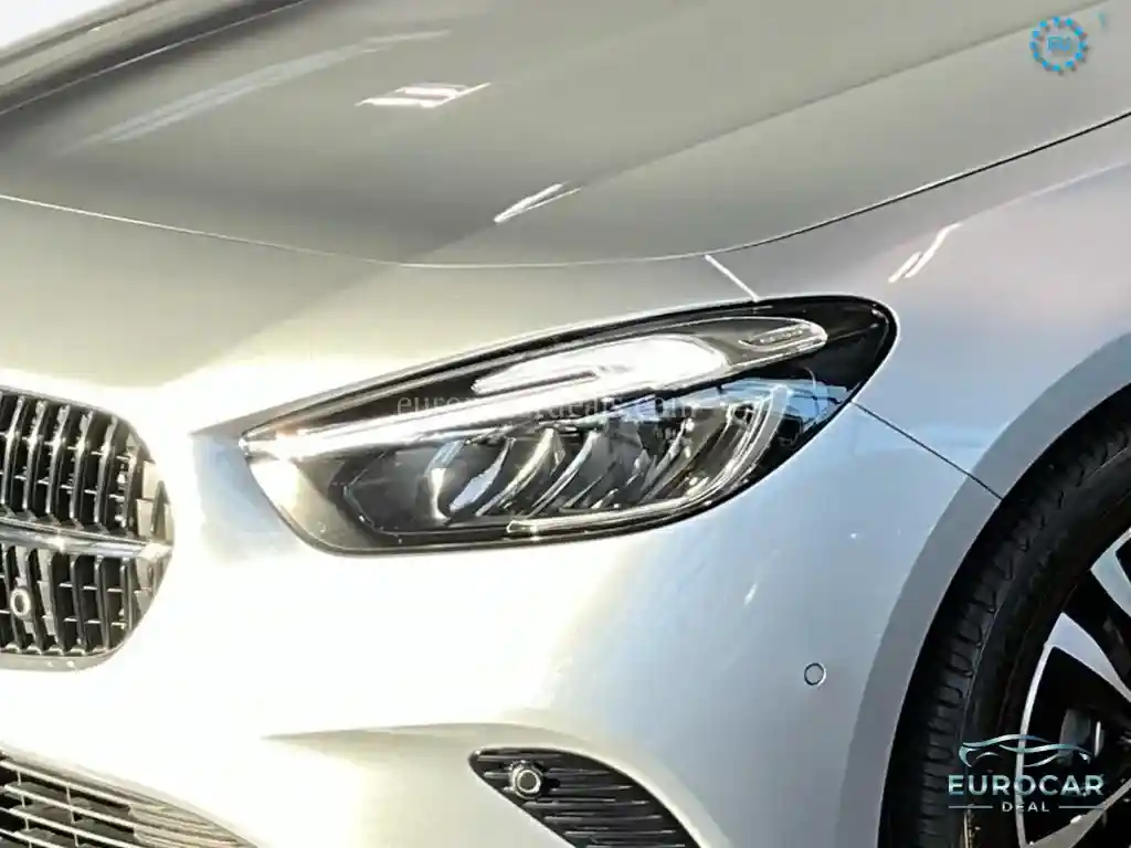 Mercedes-Benz B 220