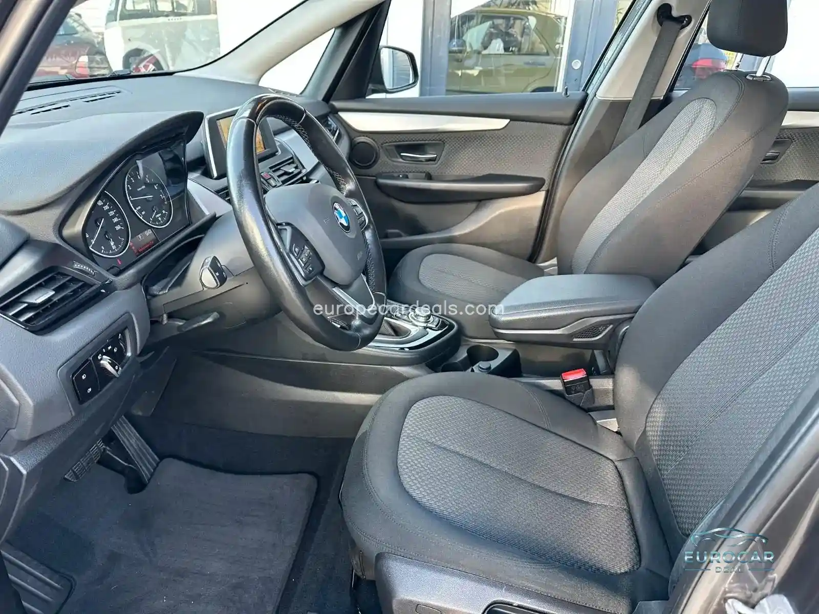 BMW 218