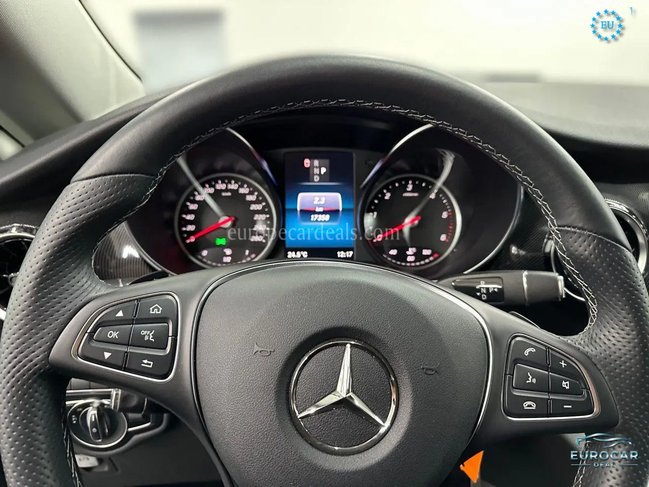 Mercedes-Benz V 220