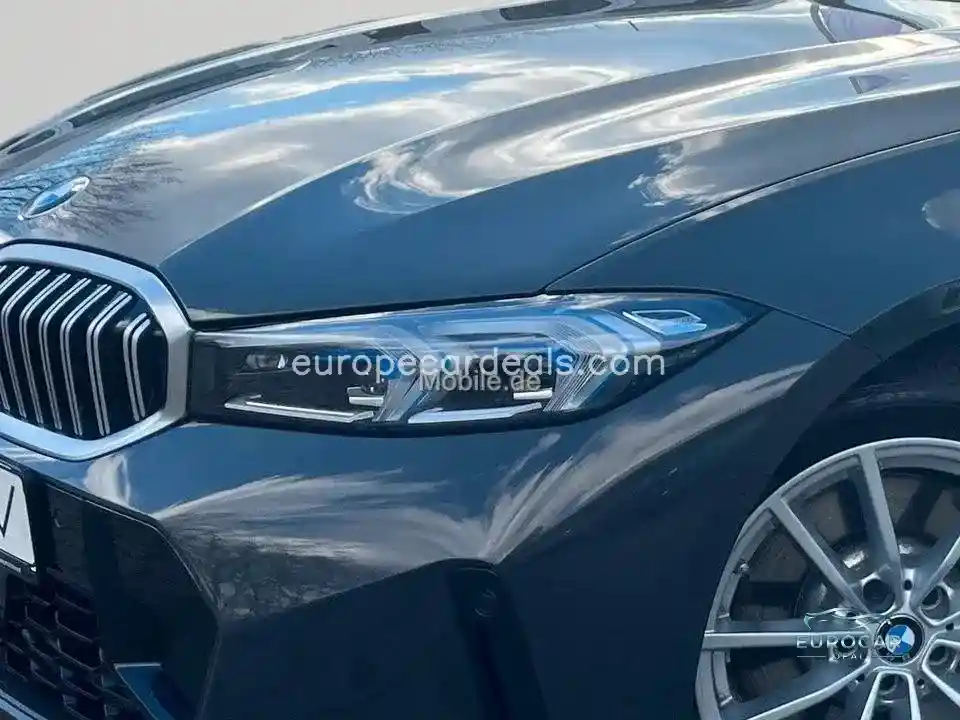 BMW 330