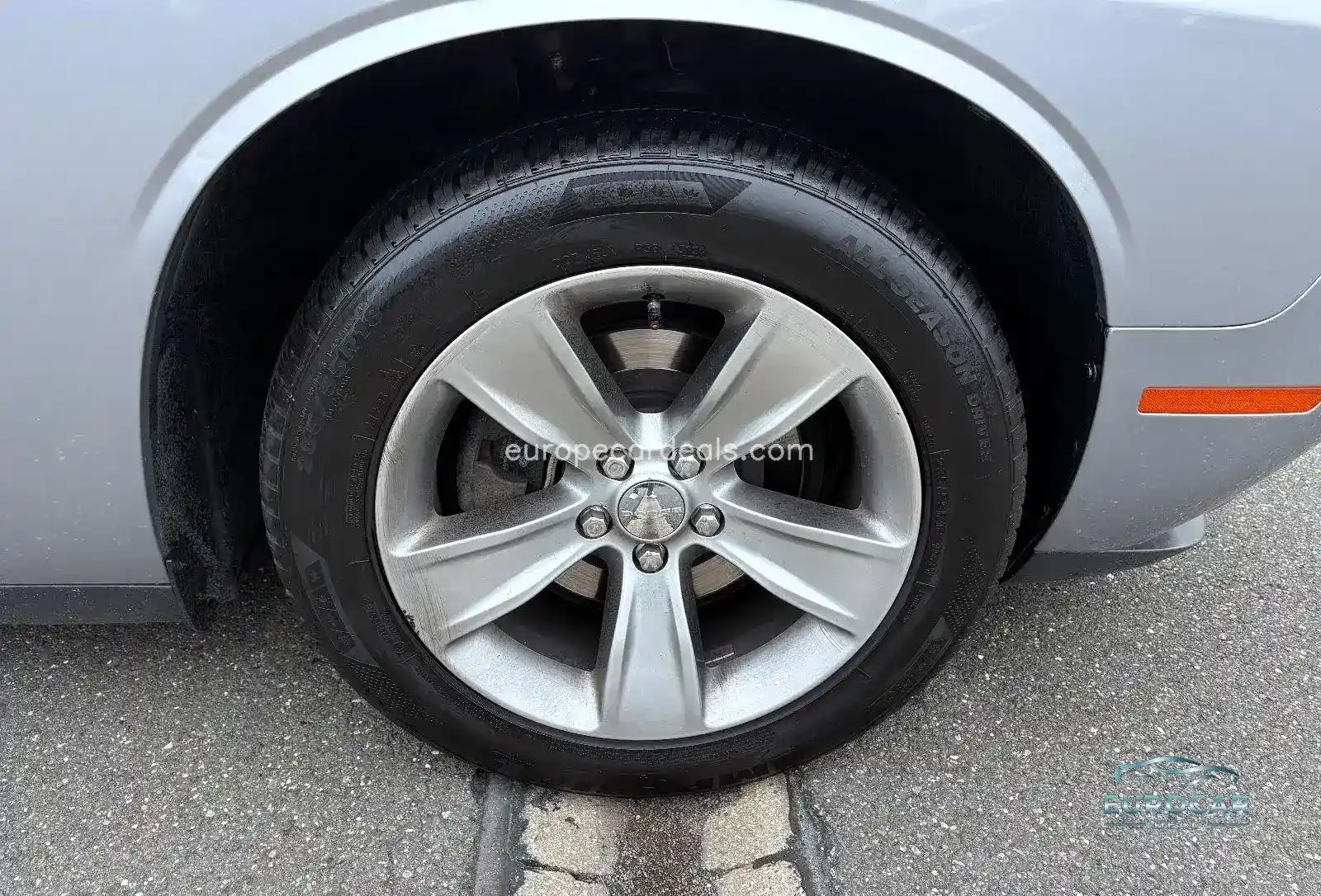 Dodge Challenger