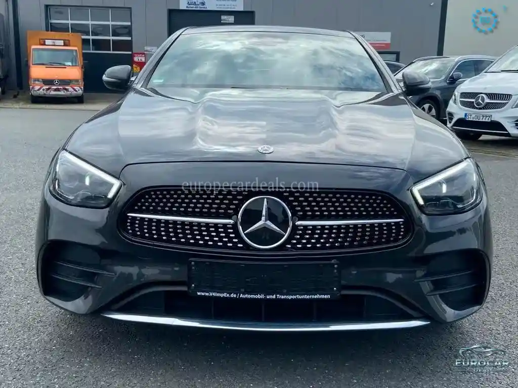 Mercedes-Benz E 300