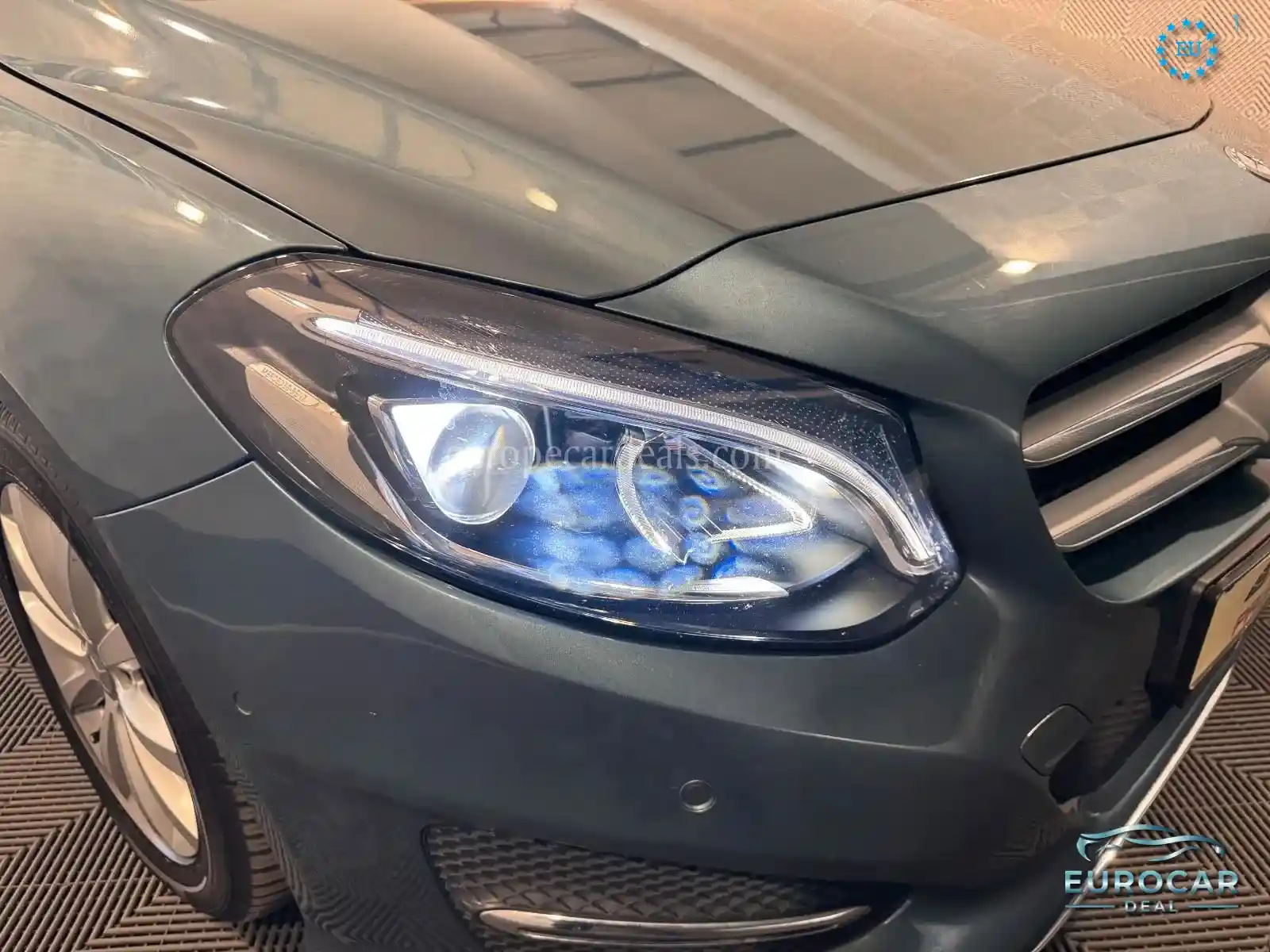Mercedes-Benz B 200