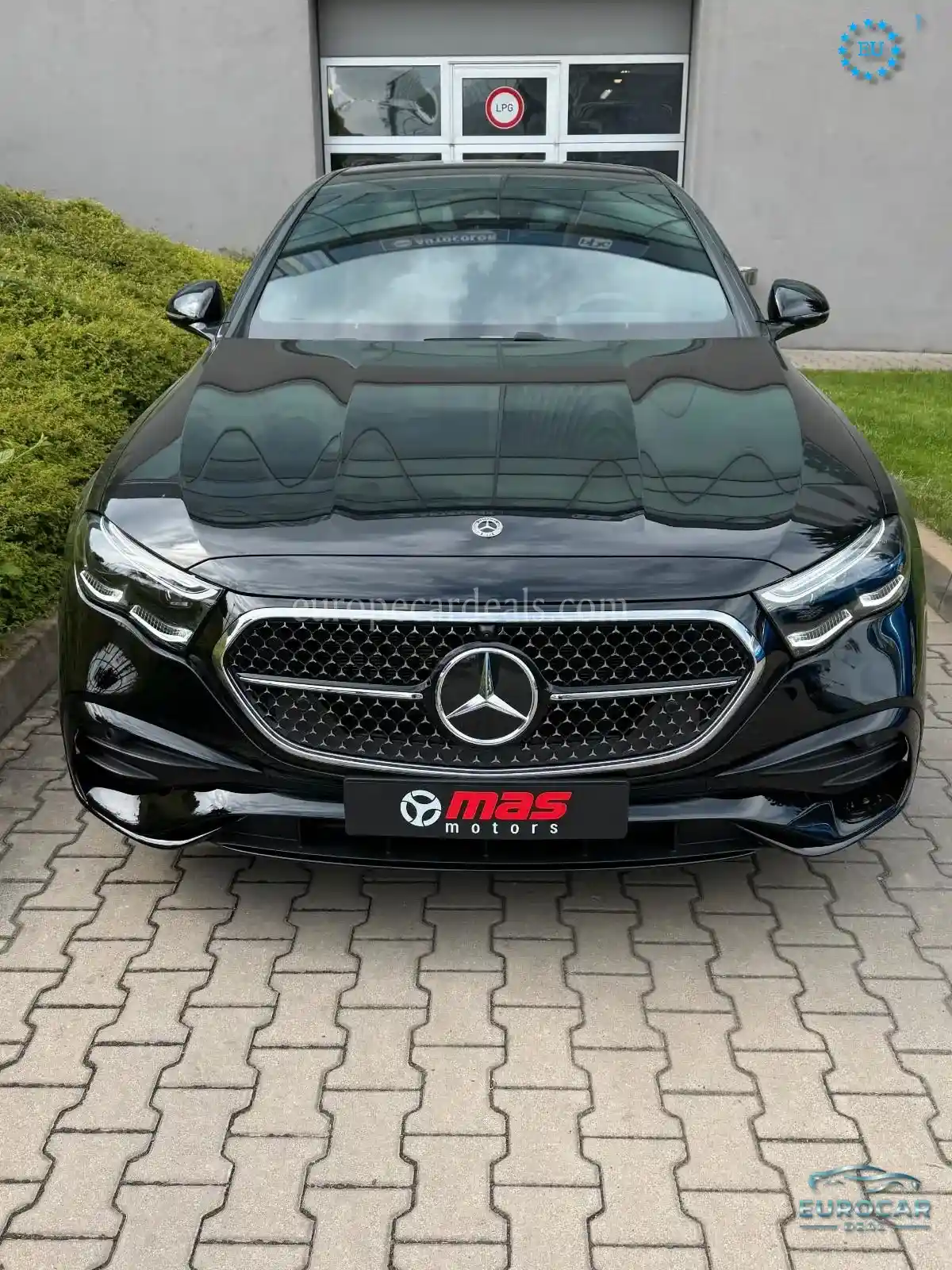 Mercedes-Benz E 200