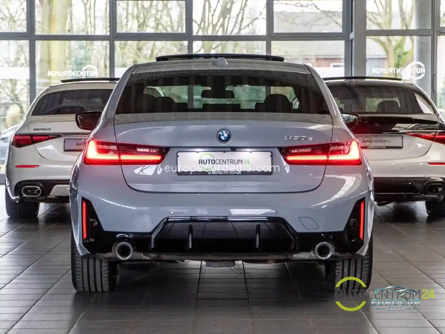 BMW 330