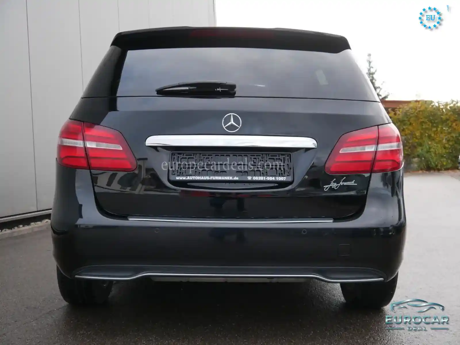 Mercedes-Benz B 180